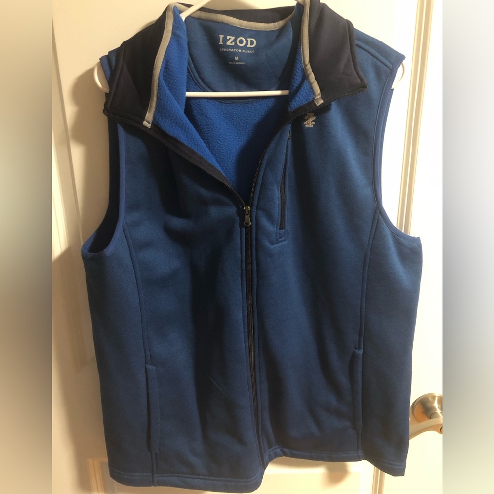 Izod men’s zip up vest